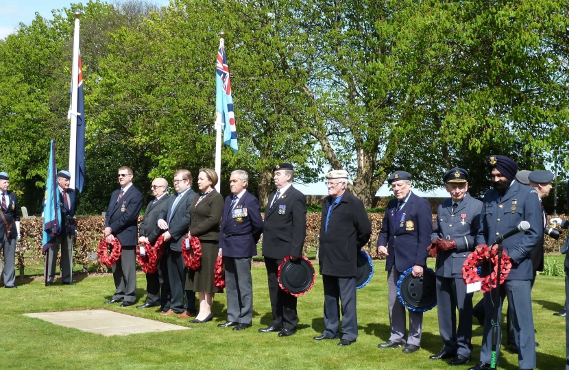 AMT laying wreath